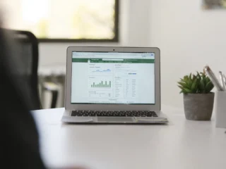 Inhabergeführte Digitalagentur für Webdesign und SEO mit Retainer-Kunden in Nürnberg